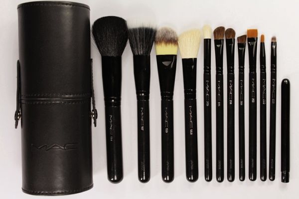 Kit 12 pincéis réplica MAC - Cor preta